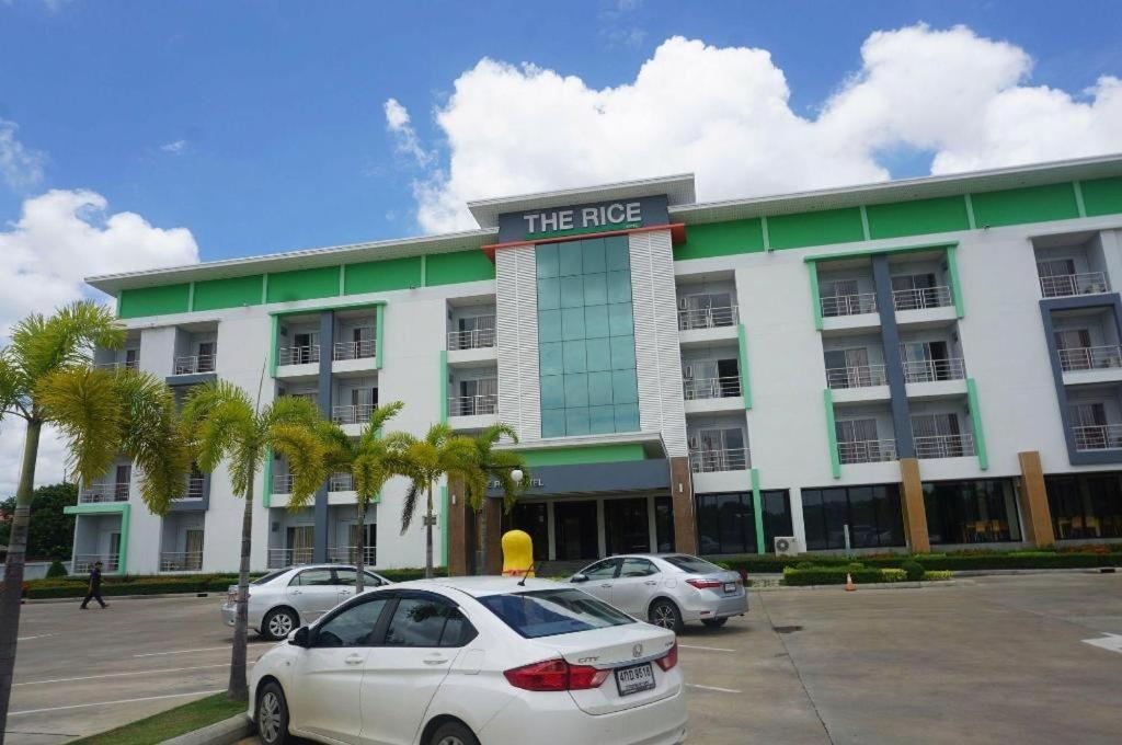 The Rice Hotel Roi Et Esterno foto