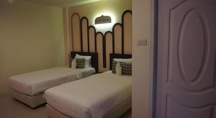 The Rice Hotel Roi Et Esterno foto