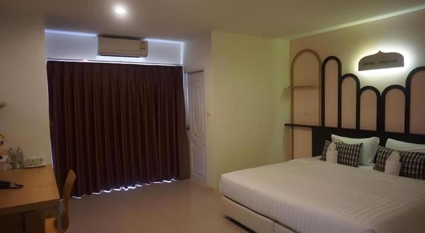 The Rice Hotel Roi Et Esterno foto