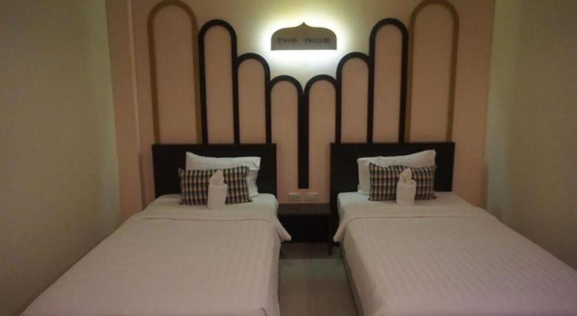 The Rice Hotel Roi Et Esterno foto